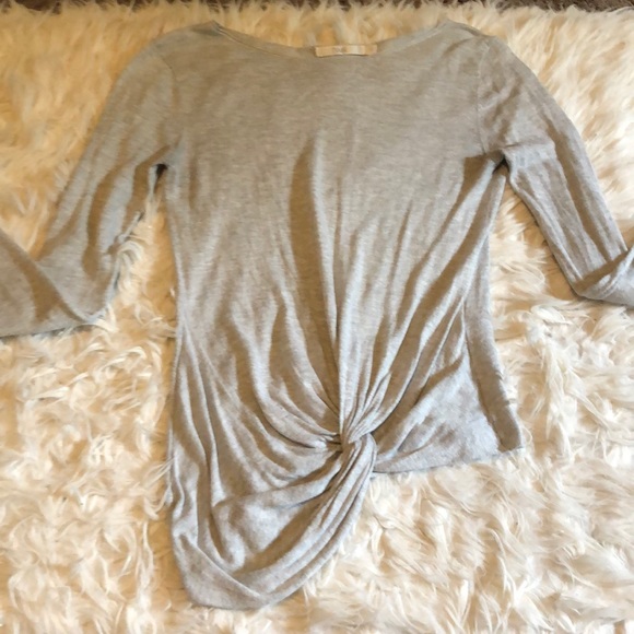 Grey long sleeve with asymmetric knot - Picture 3 of 7